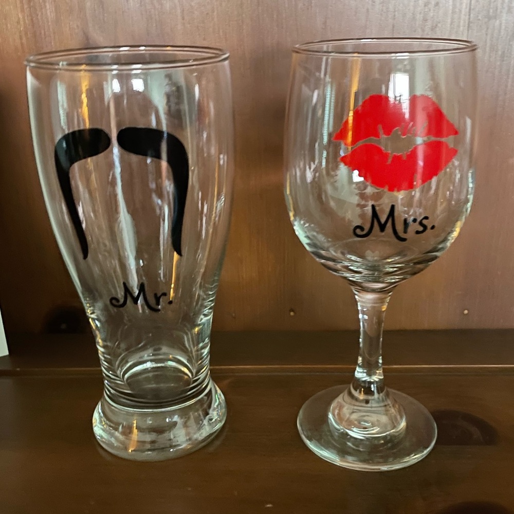 Mr. & Mrs. pint and wine glass set